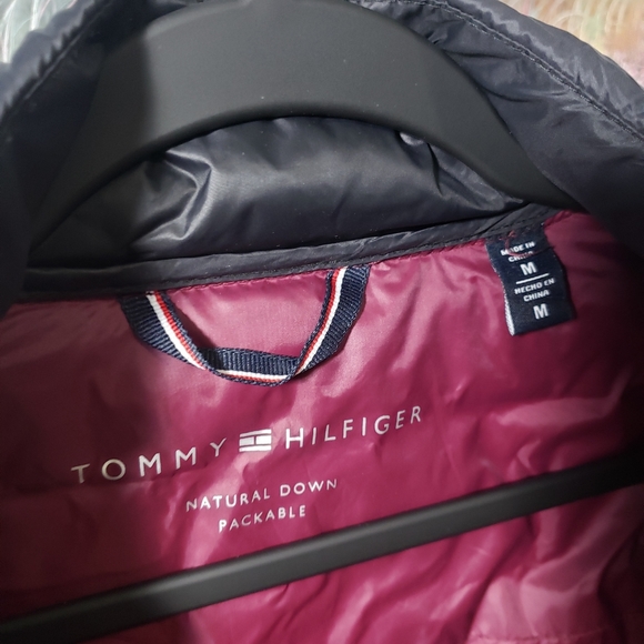 Tommy Hilfiger- Natural Down Jacket - Size Medium - Picture 5 of 12